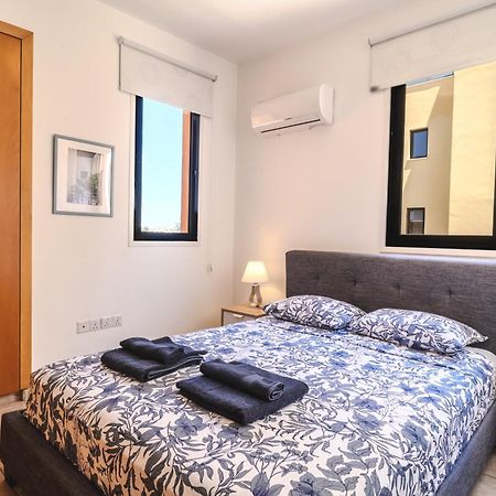 Isabella One Bedroom Larnaca Exterior photo