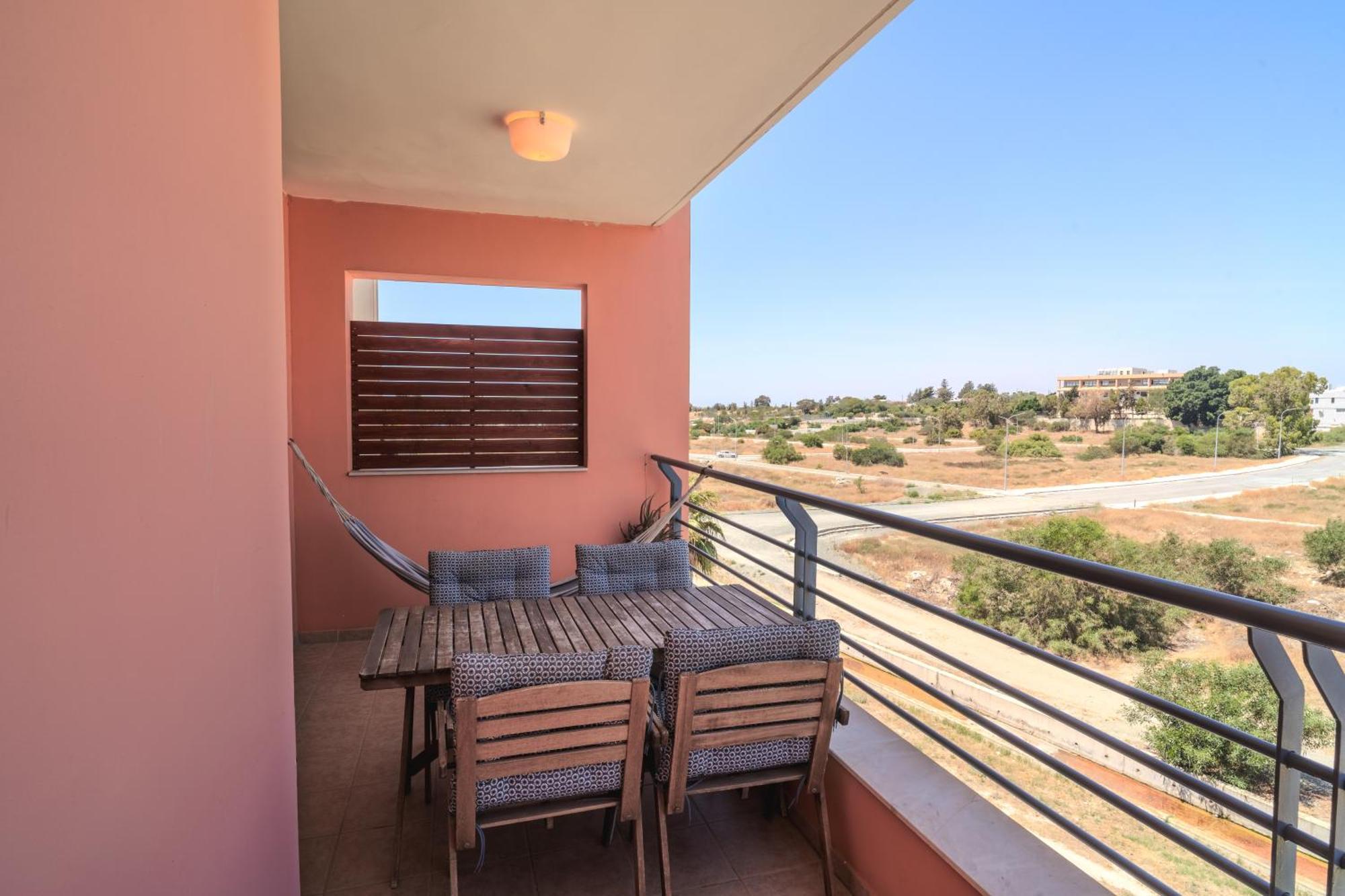 Isabella One Bedroom Larnaca Exterior photo